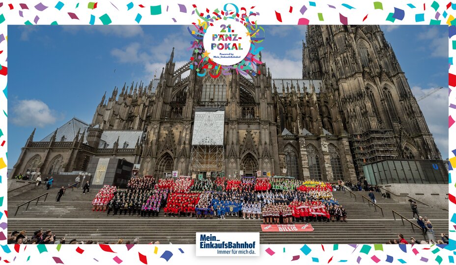 Aufnahme der teilnehmenden Gruppen beim Pänz-Pokal auf den Treppen vor dem Kölner Dom.